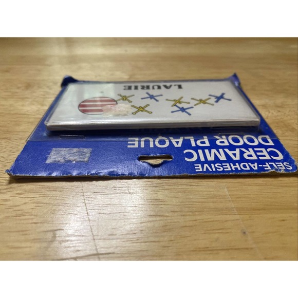 Vintage Dead Stock LAURIE With The Game Jacks Ceramic Name Plaque Wall Sign 1984 - Picture 4 of 12